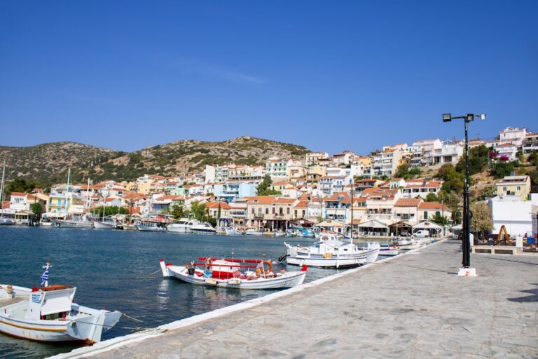 Locuri de vizitat în Grecia: Insula Corfu