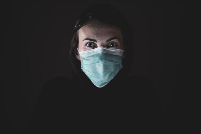 Cum să îți protejezi sănătatea în stres.