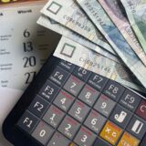 Cum citești un fluturaș de salariu: rețineri și contribuții explicate