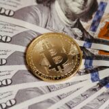 Cum folosești cardul de credit fără să plătești dobândă